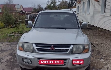 Mitsubishi Montero III, 2000 год, 720 000 рублей, 9 фотография