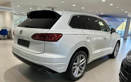 Volkswagen Touareg III, 2018 год, 5 397 000 рублей, 5 фотография