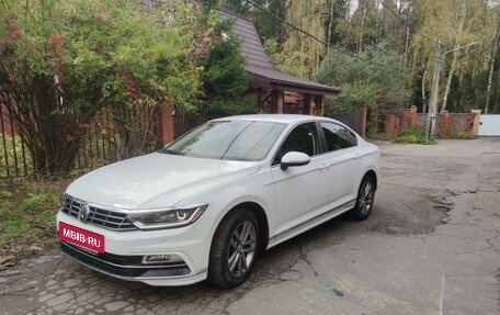 Volkswagen Passat B8 рестайлинг, 2018 год, 2 290 000 рублей, 3 фотография