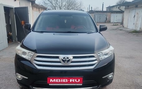 Toyota Highlander III, 2012 год, 2 600 000 рублей, 11 фотография