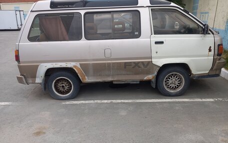 Toyota Lite Ace III, 1986 год, 99 999 рублей, 3 фотография