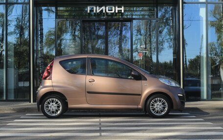 Peugeot 107 I рестайлинг, 2014 год, 650 000 рублей, 4 фотография