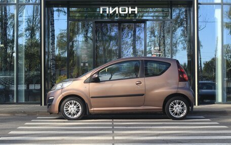 Peugeot 107 I рестайлинг, 2014 год, 650 000 рублей, 2 фотография