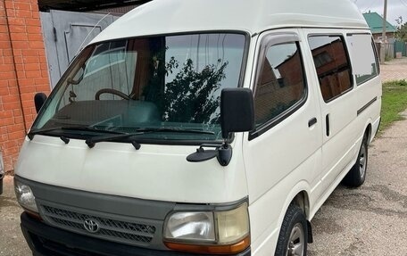 Toyota HiAce H100, 2000 год, 1 100 000 рублей, 2 фотография