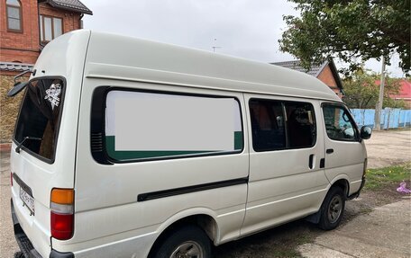 Toyota HiAce H100, 2000 год, 1 100 000 рублей, 5 фотография