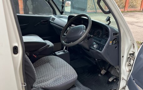 Toyota HiAce H100, 2000 год, 1 100 000 рублей, 6 фотография