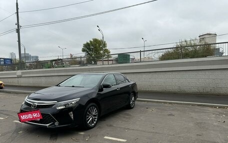 Toyota Camry, 2017 год, 2 399 000 рублей, 4 фотография