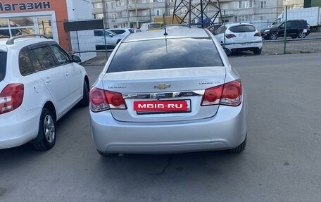 Chevrolet Cruze II, 2012 год, 900 000 рублей, 2 фотография