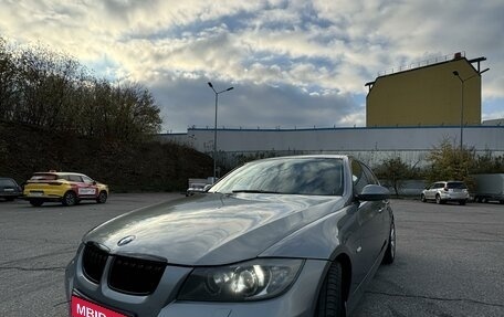 BMW 3 серия, 2006 год, 900 000 рублей, 1 фотография