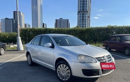 Volkswagen Jetta VI, 2008 год, 695 000 рублей, 2 фотография