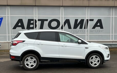 Ford Kuga III, 2017 год, 1 683 000 рублей, 3 фотография