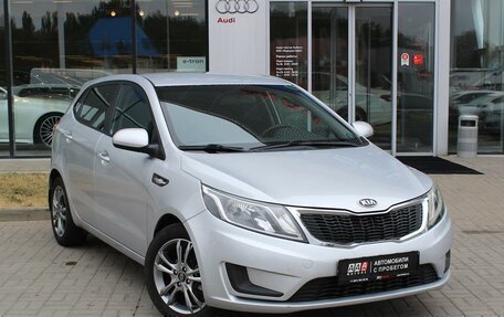 KIA Rio III рестайлинг, 2013 год, 990 000 рублей, 3 фотография