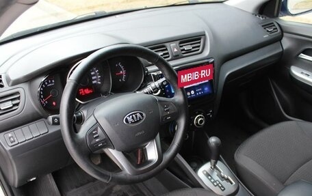 KIA Rio III рестайлинг, 2013 год, 990 000 рублей, 23 фотография