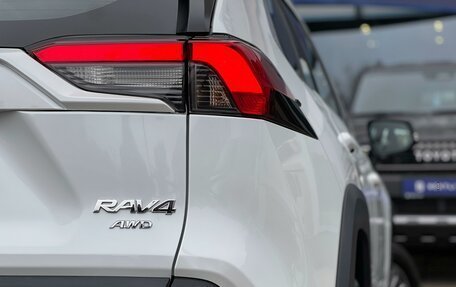 Toyota RAV4, 2024 год, 4 390 000 рублей, 8 фотография