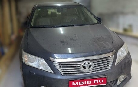 Toyota Camry, 2013 год, 1 900 000 рублей, 3 фотография