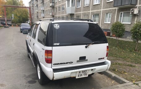 Chevrolet Blazer II рестайлинг, 1998 год, 300 000 рублей, 3 фотография