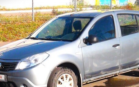 Renault Sandero I, 2012 год, 700 000 рублей, 4 фотография