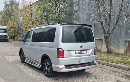 Volkswagen Multivan T6 рестайлинг, 2018 год, 4 230 000 рублей, 2 фотография