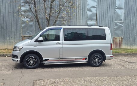 Volkswagen Multivan T6 рестайлинг, 2018 год, 4 230 000 рублей, 3 фотография