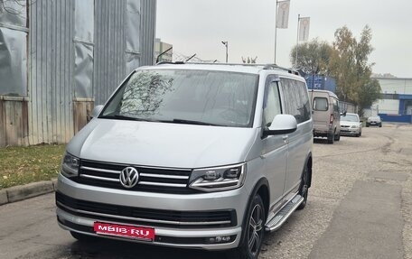 Volkswagen Multivan T6 рестайлинг, 2018 год, 4 230 000 рублей, 1 фотография