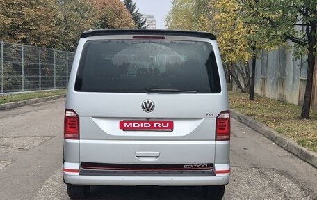 Volkswagen Multivan T6 рестайлинг, 2018 год, 4 230 000 рублей, 4 фотография