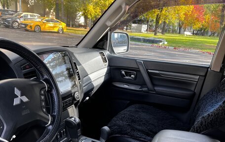 Mitsubishi Pajero IV, 2011 год, 2 333 333 рублей, 11 фотография