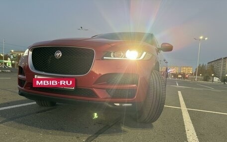 Jaguar F-Pace, 2016 год, 3 400 000 рублей, 10 фотография