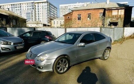 Mercedes-Benz C-Класс, 2004 год, 450 000 рублей, 2 фотография