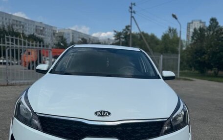 KIA Rio IV, 2020 год, 2 200 000 рублей, 7 фотография