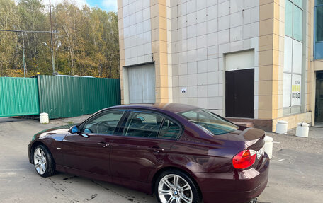 BMW 3 серия, 2007 год, 1 100 000 рублей, 19 фотография