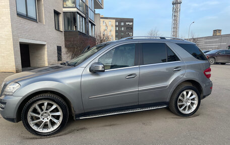 Mercedes-Benz M-Класс, 2010 год, 1 590 000 рублей, 9 фотография