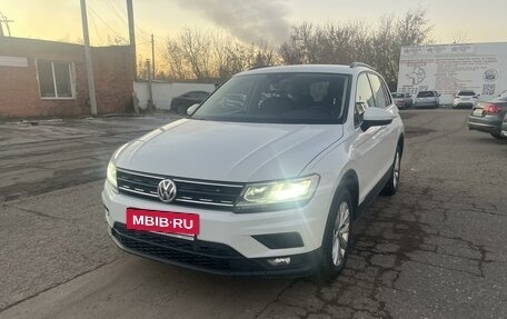 Volkswagen Tiguan II, 2020 год, 2 950 000 рублей, 2 фотография