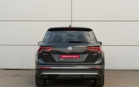 Volkswagen Tiguan II, 2020 год, 3 199 000 рублей, 4 фотография