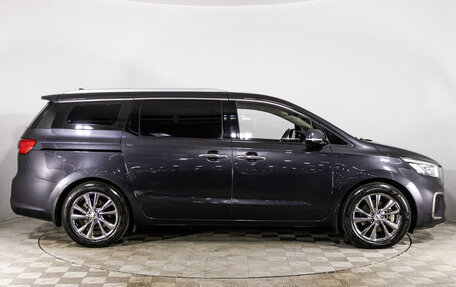 KIA Carnival III, 2018 год, 3 149 000 рублей, 4 фотография