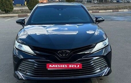 Toyota Camry, 2018 год, 3 499 000 рублей, 7 фотография