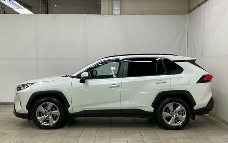 Toyota RAV4, 2021 год, 4 600 000 рублей, 8 фотография