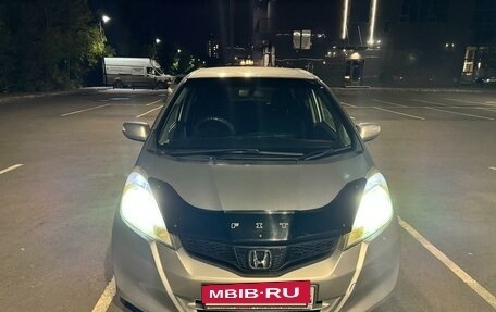 Honda Fit III, 2010 год, 765 000 рублей, 2 фотография