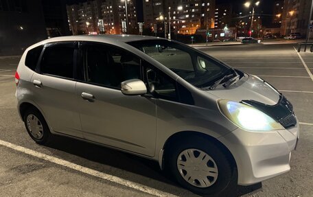 Honda Fit III, 2010 год, 765 000 рублей, 3 фотография