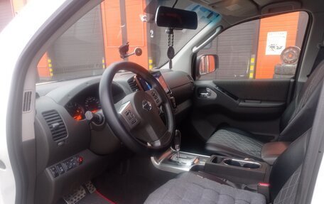 Nissan Navara (Frontier), 2011 год, 2 200 000 рублей, 7 фотография