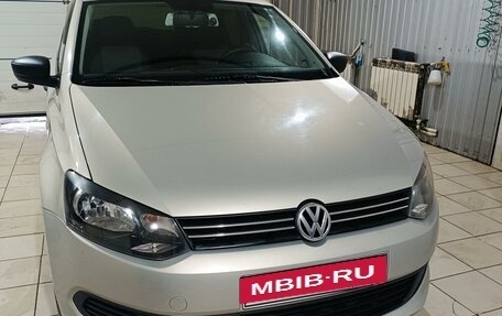 Volkswagen Polo VI (EU Market), 2013 год, 760 000 рублей, 31 фотография