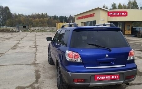 Mitsubishi Outlander III рестайлинг 3, 2004 год, 720 000 рублей, 5 фотография