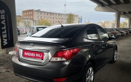 Hyundai Solaris II рестайлинг, 2011 год, 840 000 рублей, 3 фотография