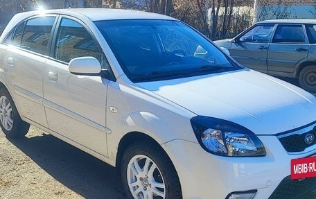 KIA Rio II, 2011 год, 800 000 рублей, 9 фотография