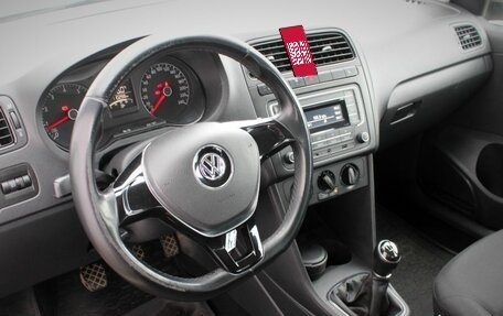 Volkswagen Polo VI (EU Market), 2015 год, 990 000 рублей, 14 фотография