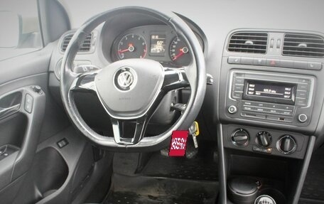 Volkswagen Polo VI (EU Market), 2015 год, 990 000 рублей, 15 фотография