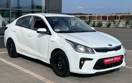 KIA Rio IV, 2018 год, 939 000 рублей, 3 фотография