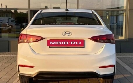 Hyundai Solaris II рестайлинг, 2018 год, 1 370 000 рублей, 7 фотография