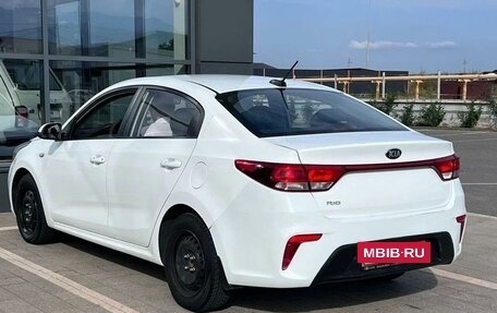 KIA Rio IV, 2018 год, 939 000 рублей, 6 фотография