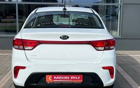 KIA Rio IV, 2018 год, 939 000 рублей, 7 фотография