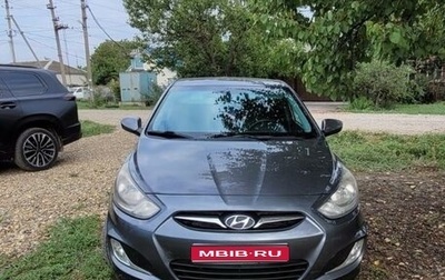 Hyundai Solaris II рестайлинг, 2012 год, 830 000 рублей, 1 фотография